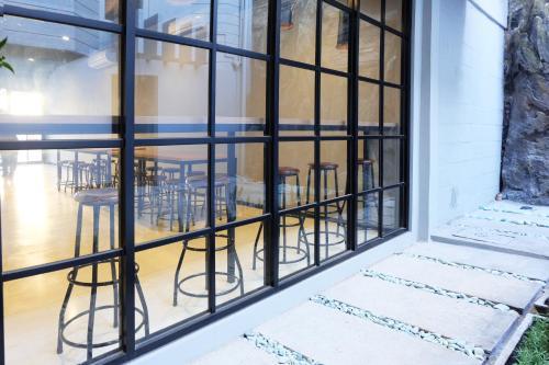 Bed & Breakfast Livinn Hostels Gubeng Station Surabaya