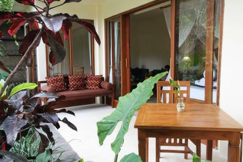 Hotel Sapodilla Ubud