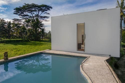 Ubud White Cubes