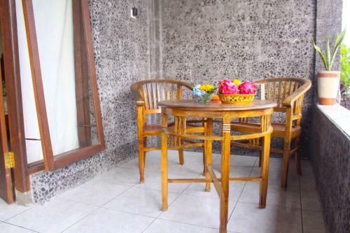 Hostal Parmini Guest House (formerly Internal Pelangi 2 Guesthouse)
