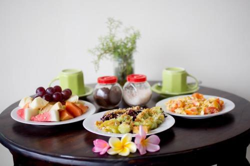 Hostal Parmini Guest House (formerly Internal Pelangi 2 Guesthouse)