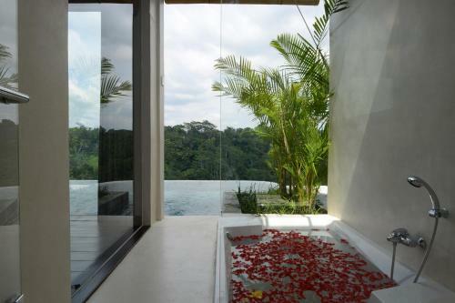 Villa Ayuterra Resort