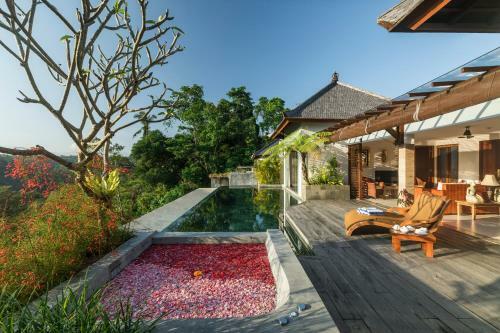 Villa Ayuterra Resort