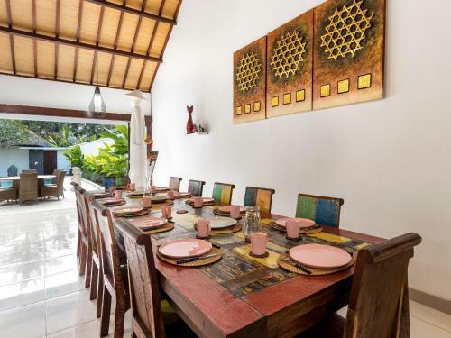 Villa Candi Kecil Empat