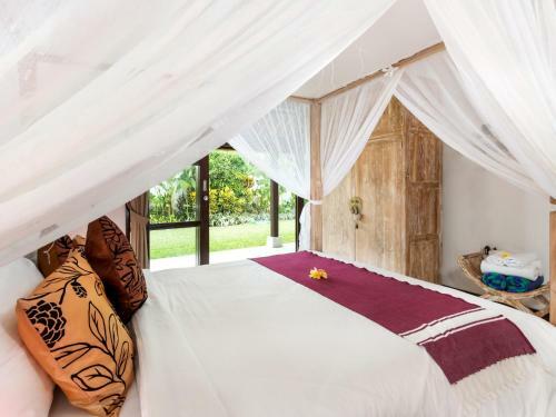 Villa Candi Kecil Empat
