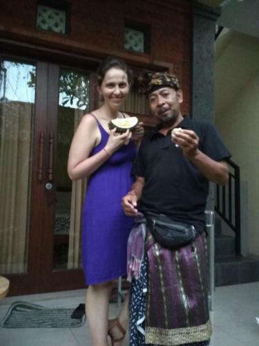 Hostal Utari House