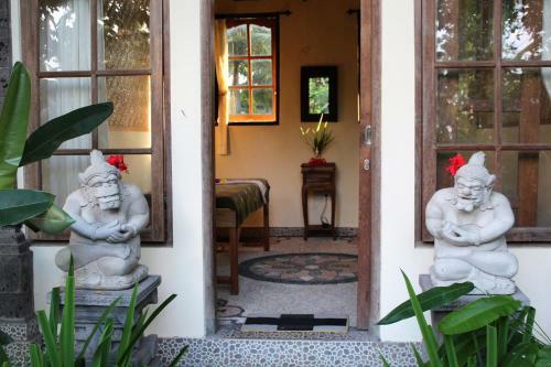 Hostal Restu House
