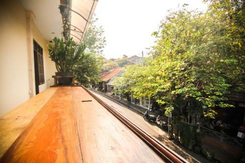 Kayuni Hostel