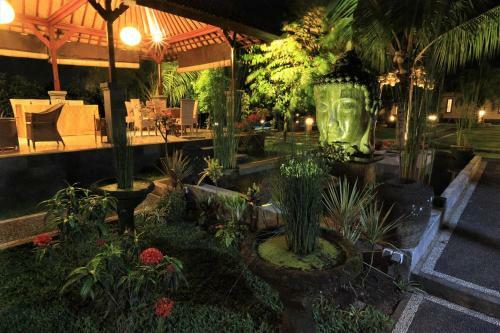 Hostal Luna Llena Villas