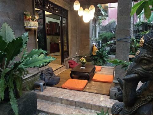 Joker Hostel And Homestay