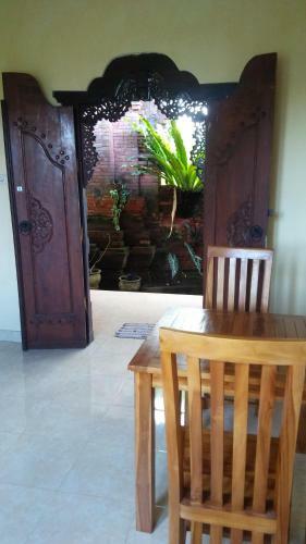 Bed & Breakfast Kasih Sayang House