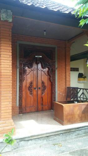 Bed & Breakfast Kasih Sayang House