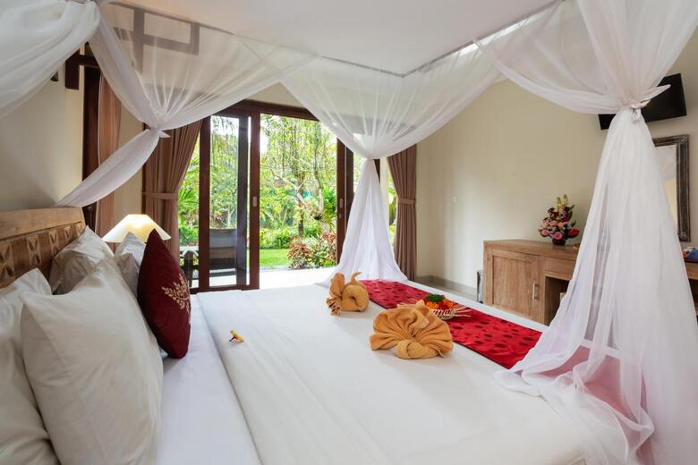Hotel Kiskenda Cottages & Restaurant