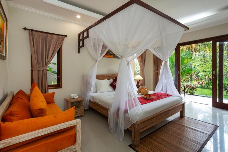 Hotel Kiskenda Cottages & Restaurant