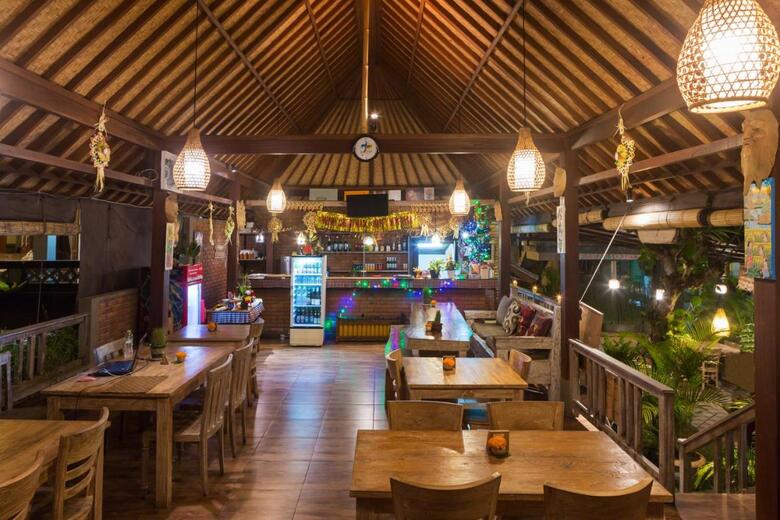 Hotel Kiskenda Cottages & Restaurant