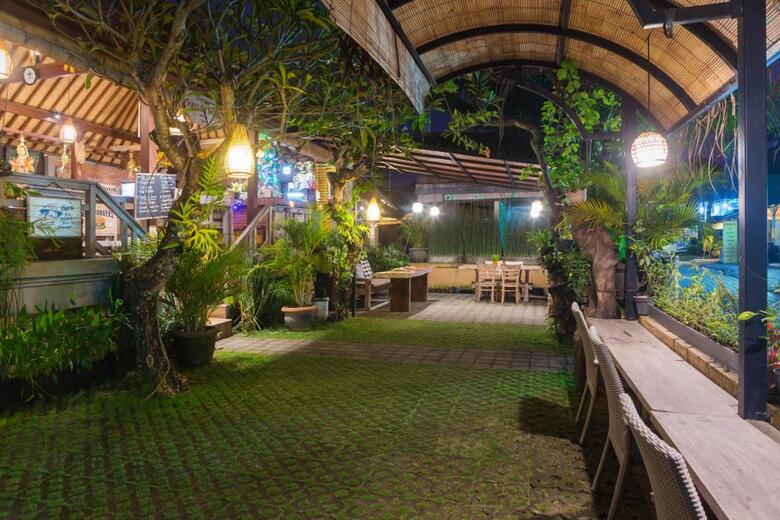 Hotel Kiskenda Cottages & Restaurant