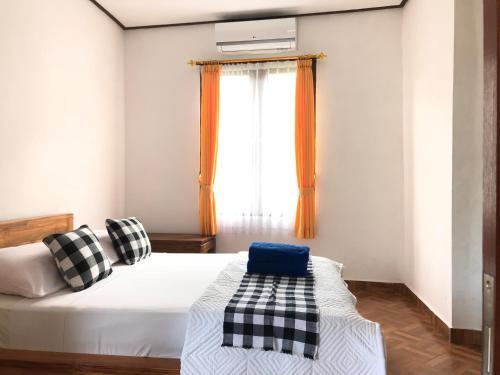 Hostal Ari House