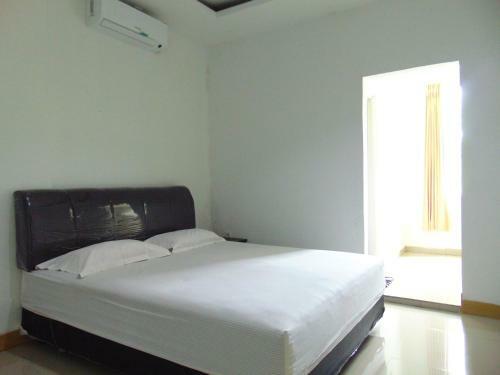 Hostal Room 868