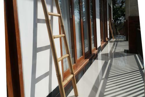 Hostal Seno Guesthouse & Cafe