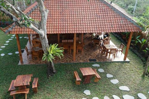 Hostal Seno Guesthouse & Cafe