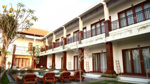 Hostal Seno Guesthouse & Cafe
