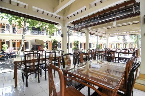 Hotel Reddoorz @ Kompleks Candi Borobudur
