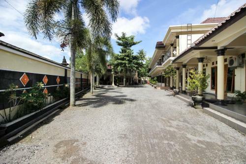 Hotel Reddoorz @ Kompleks Candi Borobudur