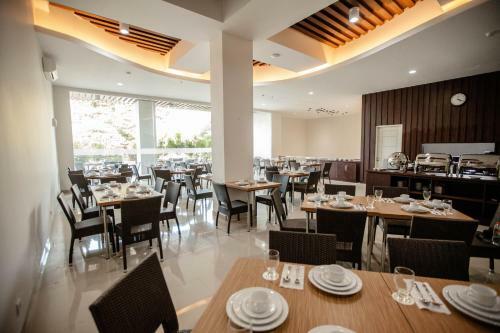 Whiz Prime Hotel Sudirman Makassar