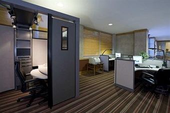 Hotel Doubletree Club By Hilton Dallas Farmers Branch