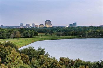 Hotel Doubletree Club By Hilton Dallas Farmers Branch