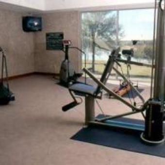 Hotel Doubletree Club By Hilton Dallas Farmers Branch