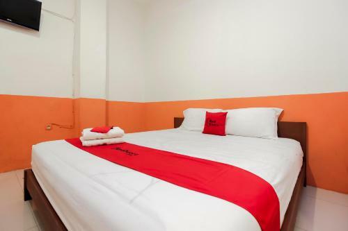 Hostal Reddoorz Near Jalan Jenderal Sudirman