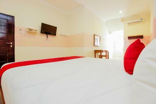 Hostal Reddoorz Near Jalan Jenderal Sudirman