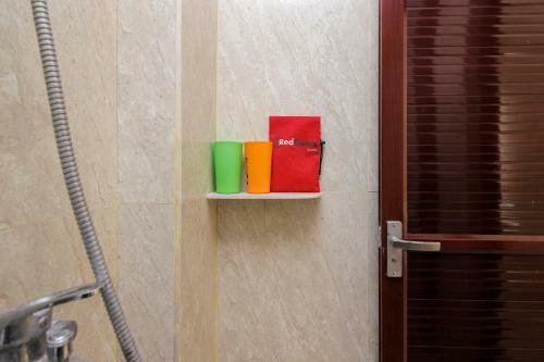 Hostal Reddoorz Near Jalan Jenderal Sudirman
