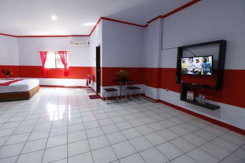 Hostal Reddoorz Plus @ Samratulangi Manado