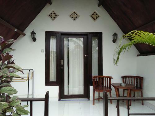 Hostal The Flower Cottages