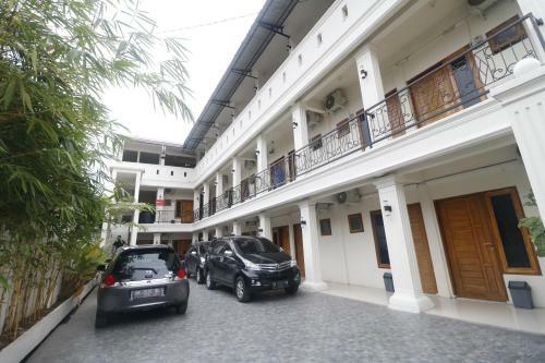 Hostal Reddoorz Near Plaza Medan Fair