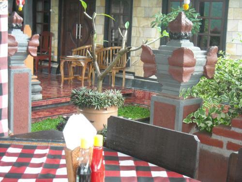 Jojo's Homestay And Warung