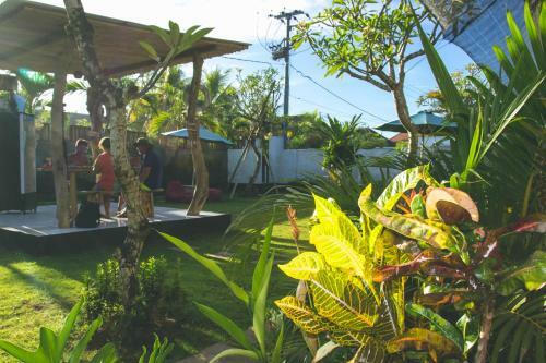 Hostal Taju Guest House