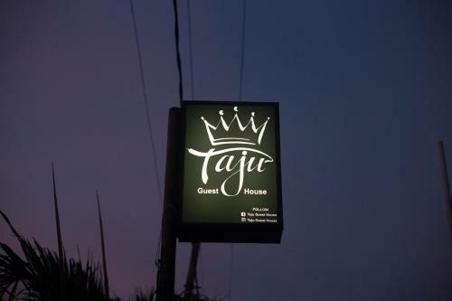 Hostal Taju Guest House