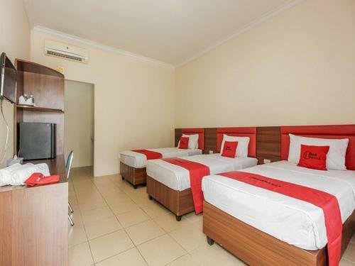 Hotel Reddoorz Plus @ Pangkal Pinang Mentok