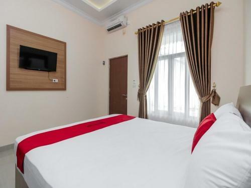 Hotel Reddoorz Plus @ Pangkal Pinang Mentok