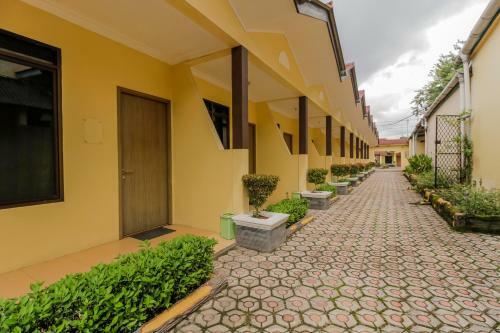 Hotel Reddoorz Plus @ Pangkal Pinang Mentok