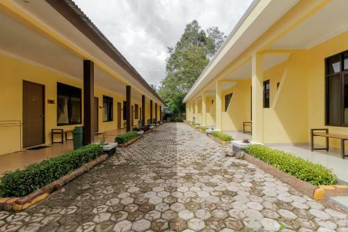 Hotel Reddoorz Plus @ Pangkal Pinang Mentok