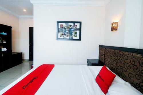 Hotel Reddoorz Plus @ Jalan Dr Sutomo Pekanbaru