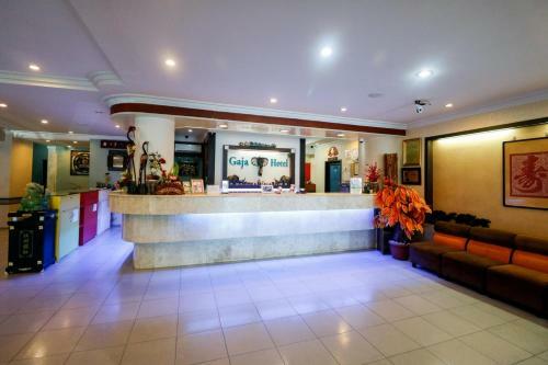 Hotel Reddoorz Plus @ Jalan Dr Sutomo Pekanbaru