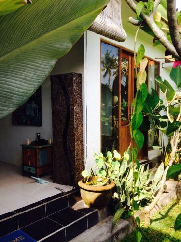 Hostal Ona House
