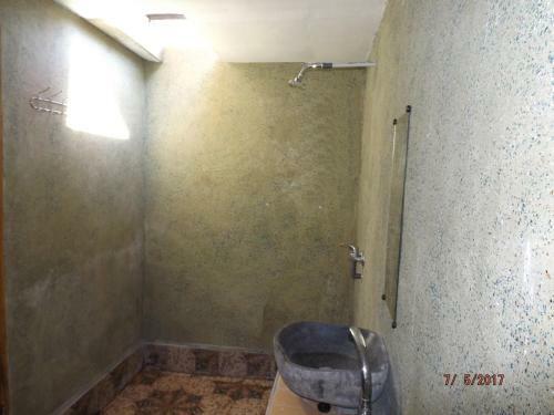 Hostal Aura Guest House