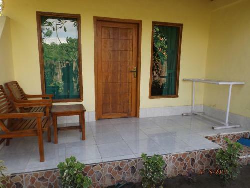 Hostal Aura Guest House