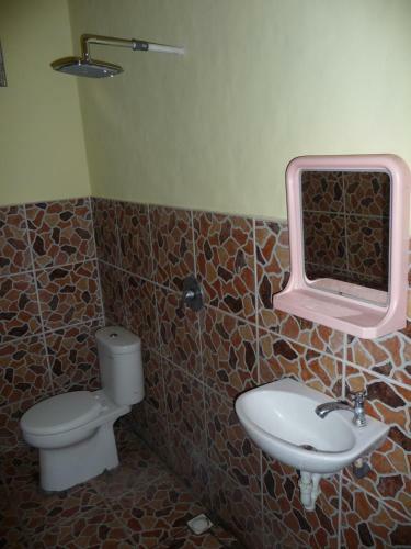 Hostal Aura Guest House